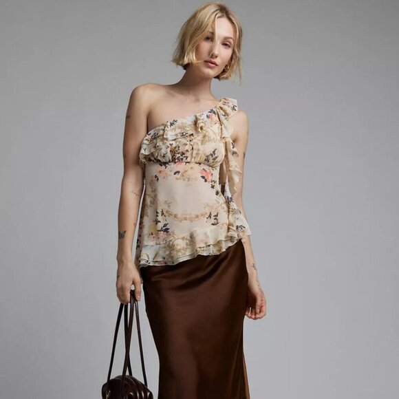 NWT UO Kimchi Blue Chloe Asymmetric Beige One Shoulder Blouse - Picture 4 of 5